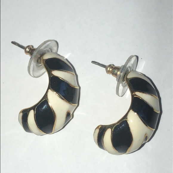 Kenneth Jay Lane Signed KJL China 
Black and White Zebra Earrings - Picture 2 of 4